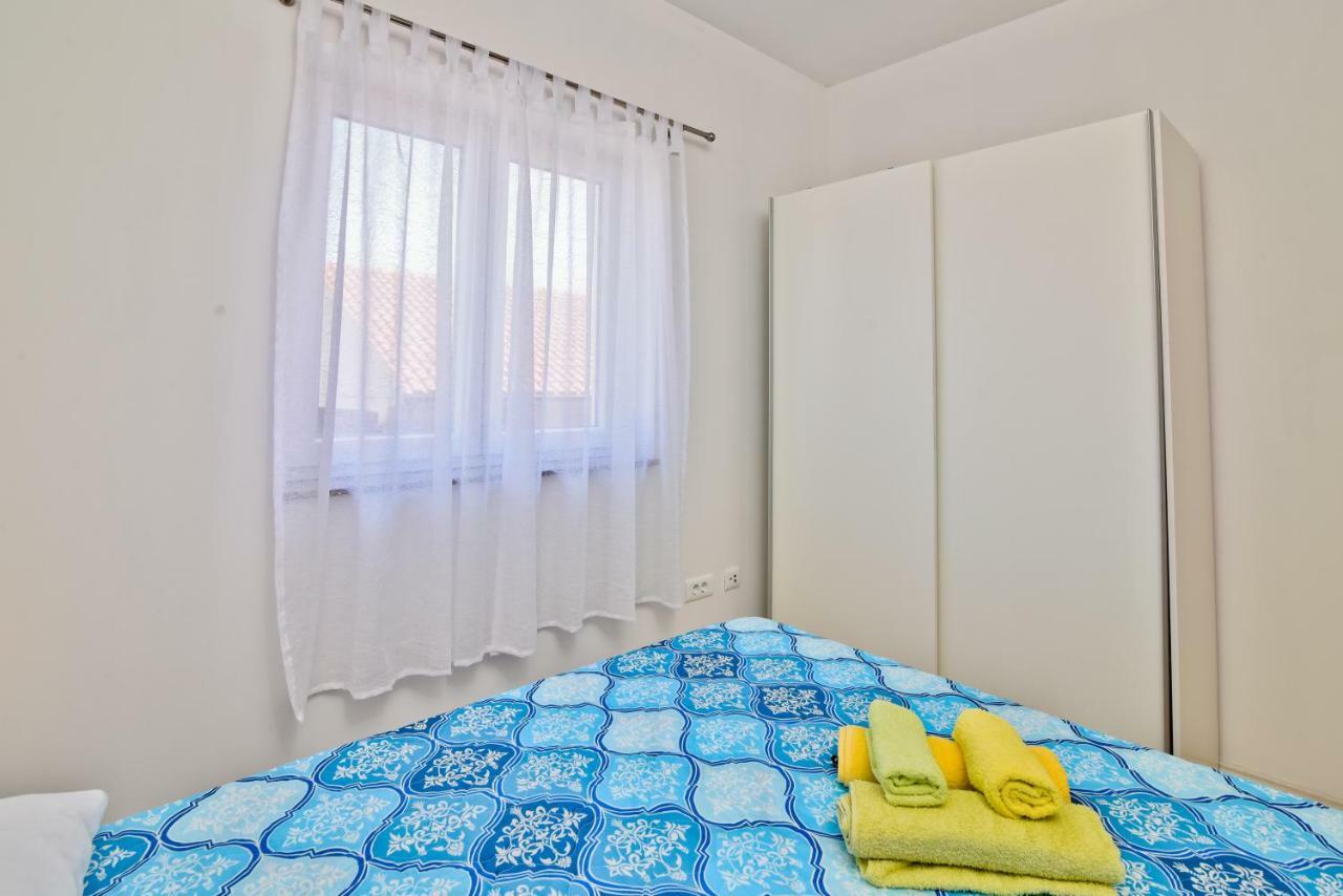 Apartments Mica Vrsi Exteriér fotografie